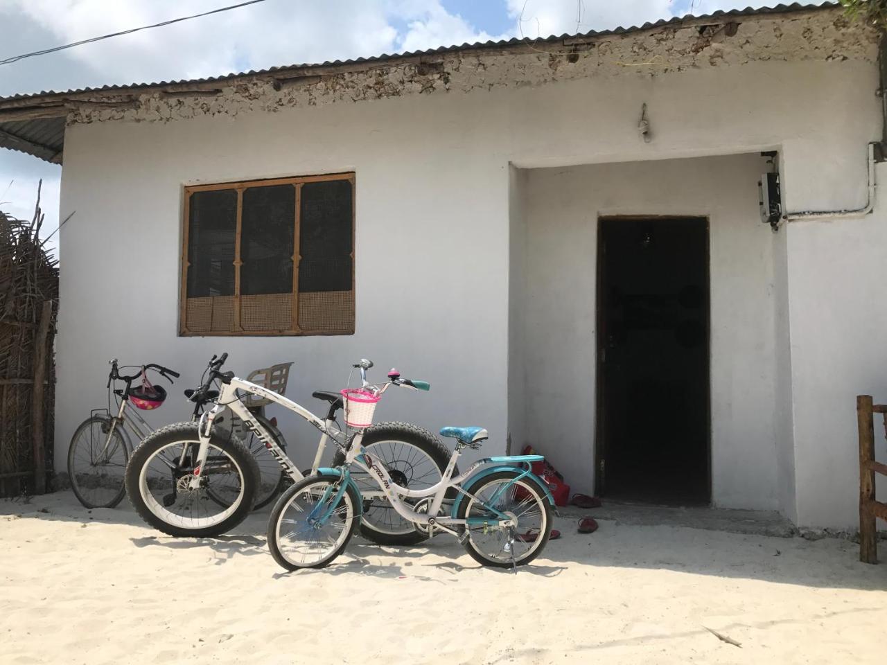 Moringe Home Stay - Village House Jambiani  Bagian luar foto
